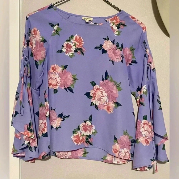 Beautiful Purple Floral Blouse - Picture 1 of 6